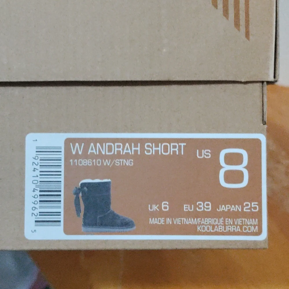 Koolaburra by UGG Gray Short Suede Winter Boots Women 8 - Picture 7 of 8